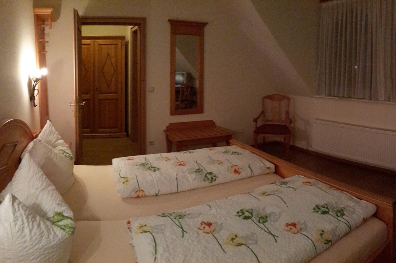 Hotel Gruner Hahn Schippach  Kamer foto